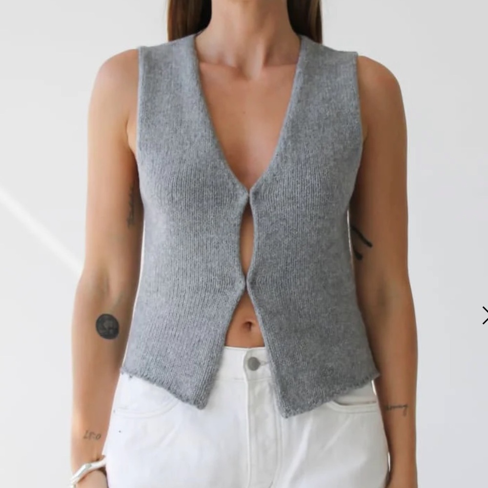 Rumored prince street top